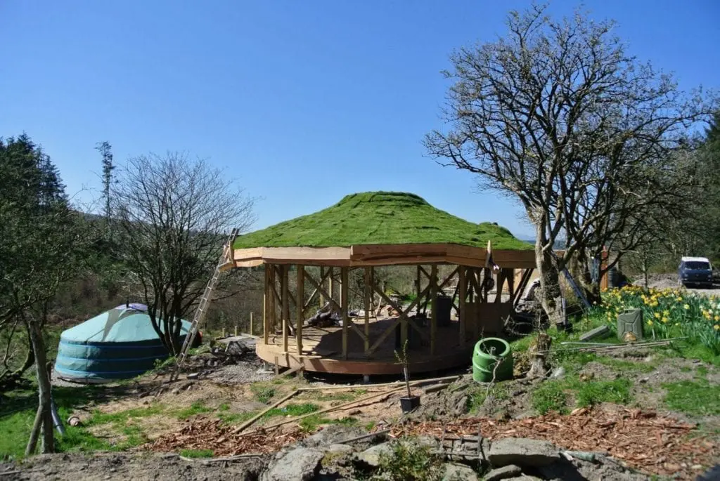 Now she's got her hat on - all turfed up. Phew!