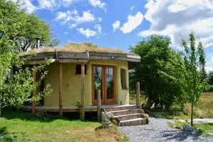 Ty mam mawr roundhouse exterior west elevation july 2018 e1556833077111