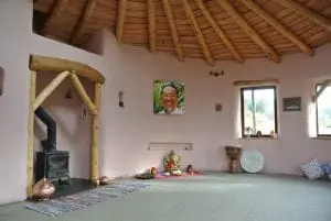 Happy space ty mam mawr eco retreat centre straw bale roundhouse