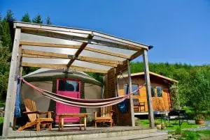 Ty crwn bach idris yurt 10 off grid sustainable eco glampsite and glamping