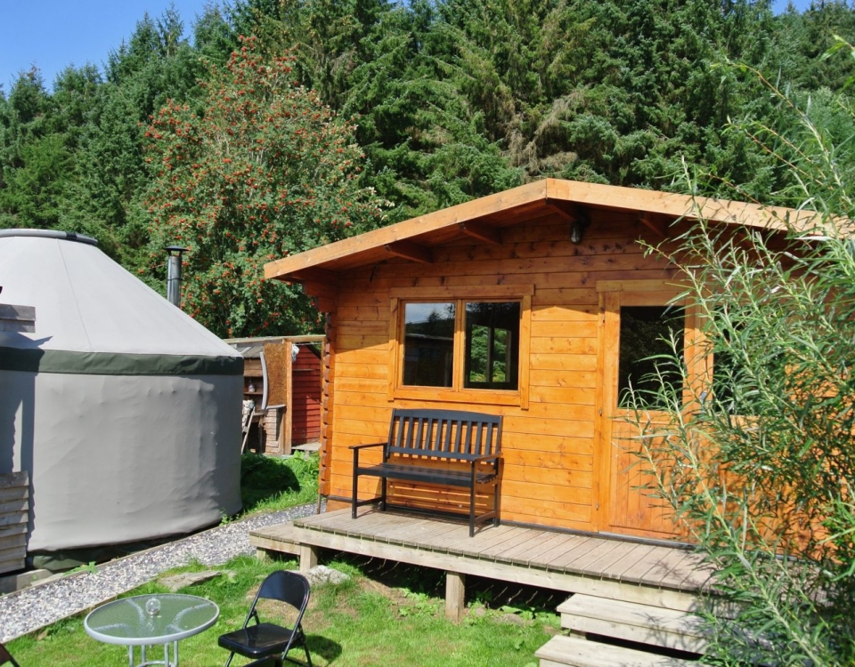 Ty Log - Fully equipped kitchen and bathroom